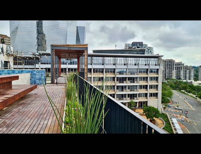 1 BEDROOM APARTMENT FOR SALE IN SANDTON CENTRAL